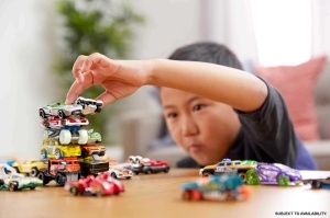 Set de Masini Hot Wheels, 50 modele, scara 164, detalii realiste - Img 3