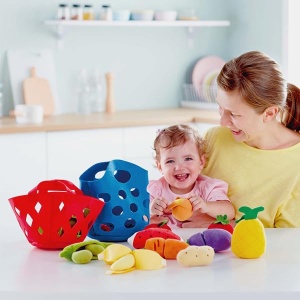Set fructe Hape E3169 pentru copii cos din fetru fructe moi si usor de curatat - Img 3