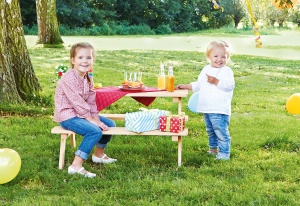 Set masa si bancute pentru copii Pinolino Nicki 4 locuri lemn masiv pentru exterior 90 x 79 x 50 cm - Img 2