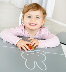 Set mobilier pentru copii Roba Miffy 2 scaune 1 masa MDF gri si alb - Img 11