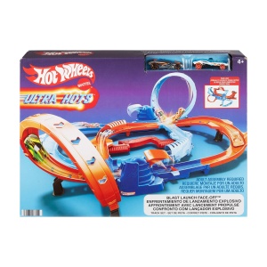 Set pista Hot Wheels Ultra Hots cu 2 masini 164, 2 loopings si 2 zone de crash