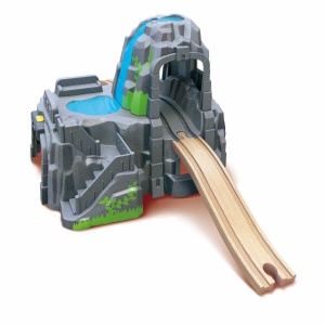Set trenulet Hape Berg si Tunel - cu lumina si sunet accesorii din lemn pentru copii 3