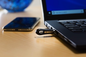 Stocare externa SanDisk iXpand Go 256 GB, USB 3.0, compatibil iPhone si iPad - Img 5