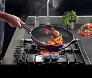 Tigaie Tefal Resist Intense 28 cm Antiaderenta Indicator Thermo-Signal Rosu inchis - Img 5