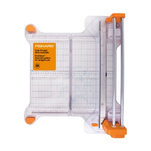 Trimmer rotativ Fiskars ProCision 30,5 cm, autoascutitor, pentru materiale groase