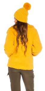 Căciulă damă galbenă tricotată cu pompon puf – Fes călduros de iarnă, stil casual - Img 2