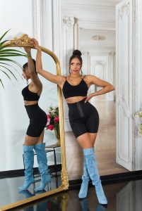 Pantaloni modelatori scurți femei – Talie înaltă, cu închidere frontală, efect push-up și subțiere – Negru - Img 4