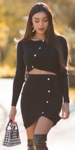 Set damă tricotat top crop și fustă mini cu nasturi – mulat, elegant, talie înaltă - Img 2