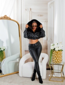 Pantaloni damă skinny din piele ecologică cu șiret frontal, talie înaltă, culoare neagră - Img 10