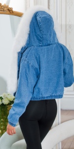 Geacă scurtă din denim albastru cu blană albă artificială – model modern, cu glugă, stil fashion urban - Img 4