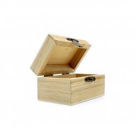 Cutiuta mini din lemn forma dreptunghiulara, 8 x 4.4 x 4.4 cm
