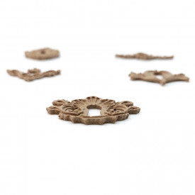 Set 5 ornamente din lemn termoplastic - gauri chei