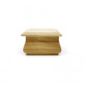 Cutiuta din lemn esenta tare si capac cu balamale, 8 x 8 x 5 cm
