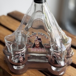 ARTIZANAT SET TUICA CU 6 PAHARE 1X250ML, 6x25ml - Img 3