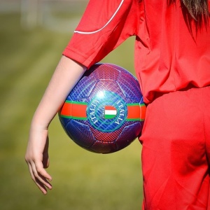 Minge Fotbal Vizari Italia, 32 panouri cusute, piele sintetica, camera cauciuc ranforsata, marimea 5, 68 cm, Albastru - Img 2