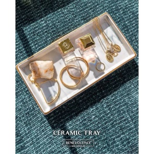 Tava decorativa din ceramica pentru baie si masa de toaleta, cu finisaj alb de marmura, pentru lumanari si bijuterii, Suport elegant pentru parfumuri si accesorii, 23 x 11.5 x 2.5 cm - Img 3