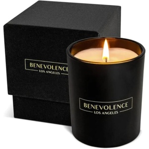 Lumanare Benevolence LA, parfum Bergamot & Iasomie, ardere 45h, recipient negru