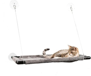 Pat suspendat pentru pisici, Amazy, cu prindere pe geam, tip hamac, Amazy, montaj cu ventuze, 60x35 cm