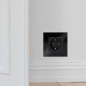 Priza simpla Schuko Navaris, rama din sticla, 250V, 16A, montaj incastrat, design elegant, 8.5 x 8.5 cm, 4000W, Negru - Img 4