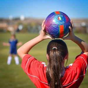 Minge Fotbal Vizari Italia, 32 panouri cusute, piele sintetica, camera cauciuc ranforsata, marimea 5, 68 cm, Albastru - Img 3