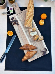 Tocator dreptunghiular cu maner din lemn natural de Acacia, Bonfesto®, 65 x 25 x 1.5 cm - Img 2