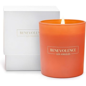 Lumanare premium din soia, Benevolence LA, aroma Orange Blossom Lotus, recipient roz, ardere 45h