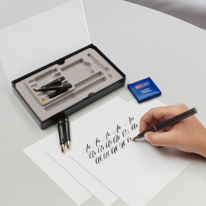 Set caligrafie Kurtzy 14 piese, stilou cu 6 penite inox, 6 cartuse cerneala albastra si adaptor cerneala, cutie cadou - Img 2
