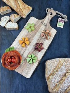 Tocator dreptunghiular cu maner din lemn natural de Acacia, Bonfesto®, 45 x 20 x 1.5 cm - Img 2