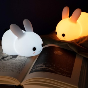 Lampa de veghe LED pentru copii Navaris, design iepuras, 15 x 9 x 10 cm, reincarcabila prin USB, cronometru, silicon BPA-free - Img 4