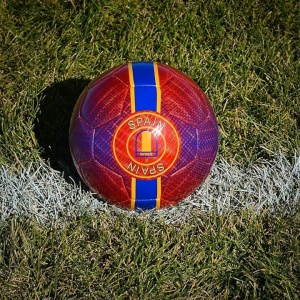 Minge Fotbal Vizari Spania, 32 panouri cusute, piele sintetica, camera cauciuc ranforsata, marimea 5, 68 cm, Rosu - Img 4
