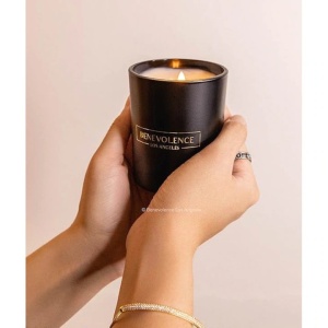 Lumanare parfumata, Benevolence LA, aroma de lemn Oud, 100% naturale, 170 g, ardere 35h, set - Img 3