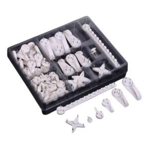 Set agatatoare pentru tablouri, H&S, 53 de piese, din PVC, diverse modele, Alb