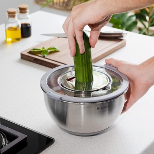 Set 2 boluri metalice multifunctionale cu capac Navaris, 20 cm si 24 cm, 3 razatori, Antiderapant, Inox - Img 5