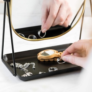 Oglinda Cosmetica Navaris, Rotativa 360°, Ovala, 2 Fete 1x/3x, cu Baza Metalica si Tava pentru Bijuterii, 18 x 22.6 cm, Negru/Auriu - Img 7