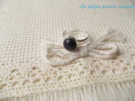 Sterling silver adjustable ring with round blue goldstone 8 mm - Img 2