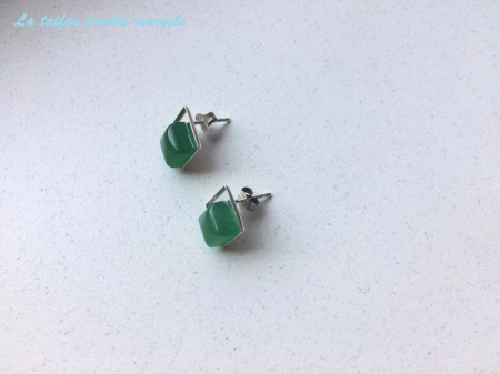 Sterling silver earstud earrings with square green agate - Img 2