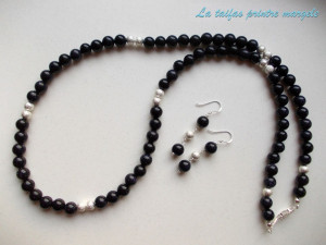 Necklace and earrings set of blue goldstone with silvery accessories