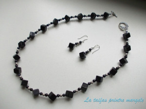 Set colier şi cercei din cuburi de goldstone bleumarin