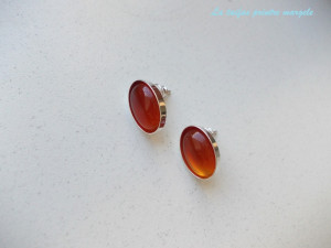 Sterling silver earstud earrings with oval carnelian 14 mm