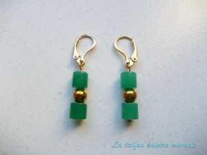Cercei aurii cu agat verde tubular - Img 2
