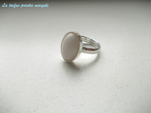 Inel reglabil din argint cu jad alb oval 14 mm