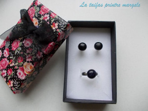 Sterling silver earstud earrings and adjustable ring with blue goldstone 8 mm