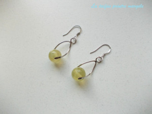Sterling silver spiral earrings with faceted prehnite - Img 2