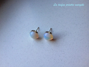Sterling silver earstud earrings with round opalite 10 mm - Img 2