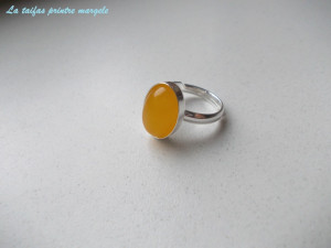 Inel reglabil din argint cu jad galben oval 14 mm