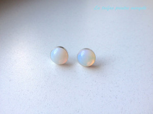 Sterling silver earstud earrings with round opalite 10 mm - Img 3