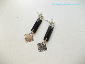 Cercei din argint cu Cristale Swarovski Cosmic Baguette Jet şi accesorii filigranate
