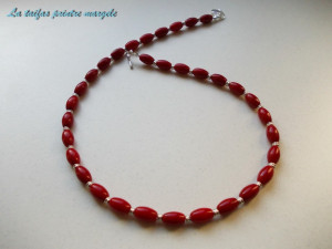 Colier din coral oval roşu închis