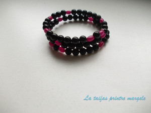 Spiral bracelet with onyx and fuchsia
