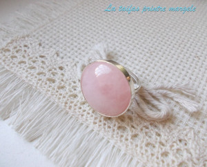 Sterling silver adjustable ring with round rose quartz 20 mm